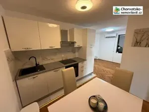 Prodej bytu 2+1, Jadranovo, Chorvatsko, 45 m2