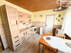 Prodej bytu 3+1, Chotětov, Palackého, 85 m2