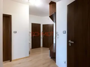 Prodej bytu 3+kk, Hustopeče, U Větrolamu, 90 m2