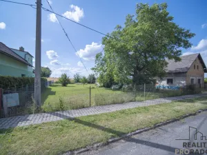 Prodej pozemku pro bydlení, Brloh, 813 m2