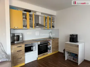 Pronájem bytu 1+kk, Karlovy Vary - Bohatice, Dubová, 38 m2