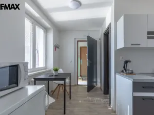 Pronájem bytu 1+1, Meziboří, Májová, 33 m2