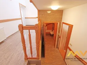 Pronájem bytu 4+kk, Lochenice, 115 m2