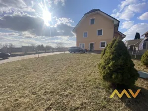 Pronájem bytu 4+kk, Lochenice, 115 m2