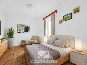 Prodej ubytování, Dolní Dvůr, 280 m2