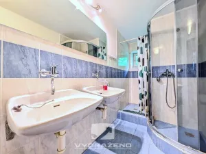 Prodej ubytování, Dolní Dvůr, 280 m2