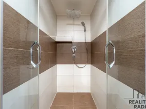 Prodej bytu 3+1, Hustopeče, Masarykovo nám., 72 m2