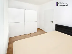 Pronájem bytu 2+kk, Zlín, Javorová, 34 m2