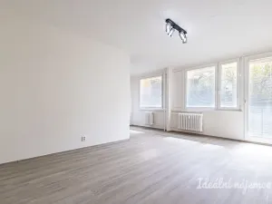 Pronájem bytu 3+1, Praha - Horní Měcholupy, Ravennská, 74 m2