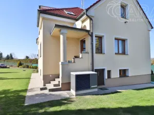 Prodej rodinného domu, Statenice - Černý Vůl, Kralupská, 210 m2