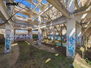 Prodej komerčního pozemku, Všestudy, 42524 m2