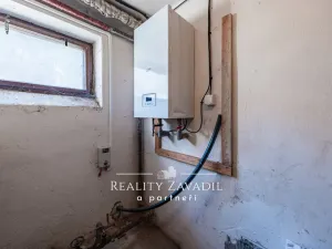 Prodej bytu 3+1, Nespeky, Benešovská, 62 m2