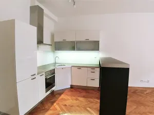 Pronájem bytu 3+kk, Praha - Vršovice, Bulharská, 85 m2