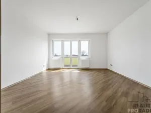 Pronájem bytu 2+1, Pardubice, U Kostelíčka, 89 m2