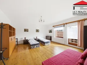 Prodej ubytování, Rynholec, nám. 1. máje, 561 m2