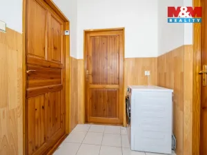 Prodej bytu 3+1, Nový Bor - Arnultovice, Gen. Svobody, 97 m2