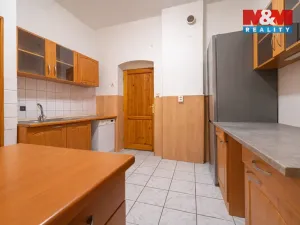 Prodej bytu 3+1, Nový Bor - Arnultovice, Gen. Svobody, 97 m2