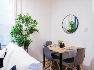 Pronájem bytu 2+kk, Praha - Smíchov, Plzeňská, 35 m2