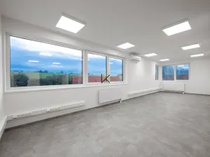 Pronájem kanceláře, Lázně Toušeň, 88 m2
