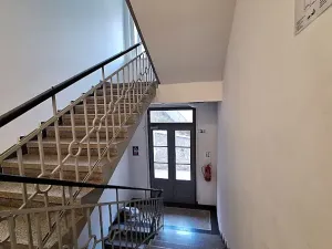 Pronájem bytu 2+1, Praha - Smíchov, Podbělohorská, 41 m2