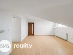 Prodej bytu 2+1, Opava, Pekařská, 74 m2