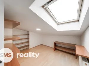 Prodej bytu 2+1, Opava, Pekařská, 74 m2