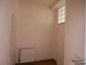Pronájem bytu 1+kk, Hradec Králové, Malé náměstí, 42 m2