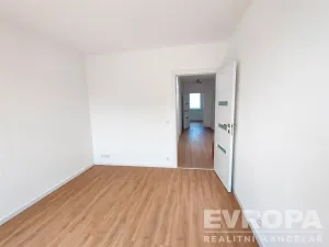 Pronájem rodinného domu, Červené Pečky, Hrabáňova, 210 m2