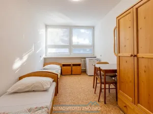 Pronájem atypického bytu, Hrušovany nad Jevišovkou, Cukrovarská, 10 m2