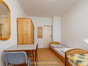 Pronájem atypického bytu, Hrušovany nad Jevišovkou, Cukrovarská, 10 m2