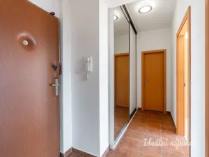 Pronájem bytu 2+kk, Praha - Letňany, Malkovského, 52 m2