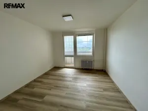 Pronájem bytu 2+kk, Hradec Králové, třída Edvarda Beneše, 48 m2