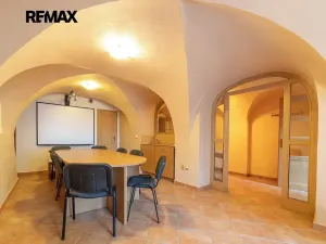 Prodej komerční nemovitosti, Šumperk, nám. Míru, 200 m2