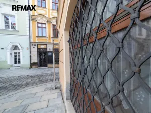 Prodej komerční nemovitosti, Šumperk, nám. Míru, 200 m2