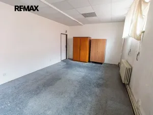 Prodej obchodního prostoru, Město Albrechtice, Míru, 1427 m2