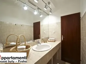 Pronájem rodinného domu, Praha - Kunratice, Ke hrádku, 417 m2