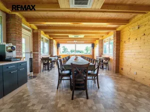 Prodej komerční nemovitosti, Chrášťany, 10917 m2