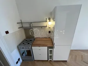 Pronájem bytu 2+kk, Praha - Vršovice, Slovinská, 44 m2