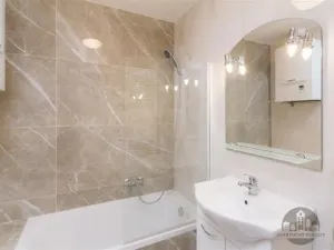 Pronájem bytu 2+kk, Praha - Žižkov, Blahníkova, 35 m2