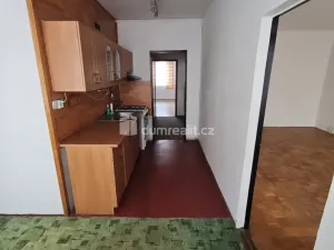 Pronájem bytu 2+1, Děčín - Děčín III-Staré Město, Kladenská, 58 m2