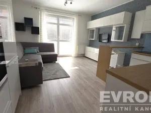 Pronájem bytu 1+kk, Pardubice - Studánka, Pod Studánkou, 32 m2