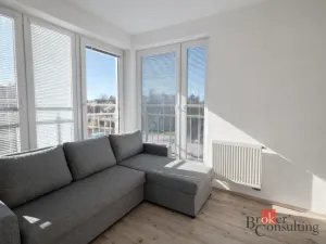 Pronájem bytu 2+kk, Pardubice - Ohrazenice, U Sportovní školy, 49 m2