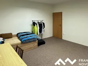 Pronájem bytu 3+kk, Brno, Valchařská, 69 m2