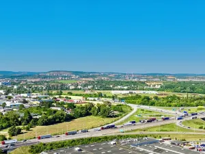 Prodej komerčního pozemku, Brno, Hněvkovského, 35094 m2