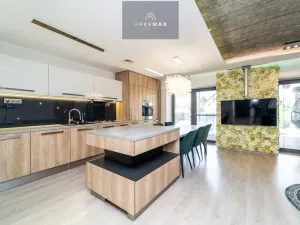 Prodej rodinného domu, Žabeň, 410 m2