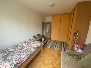 Pronájem bytu 2+kk, Praha, Jihlavská, 54 m2