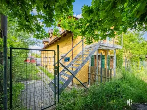 Prodej apartmánu, Květnice, Na Ladech, 460 m2