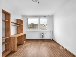 Pronájem bytu 3+kk, Praha - Horní Měcholupy, Livornská, 70 m2