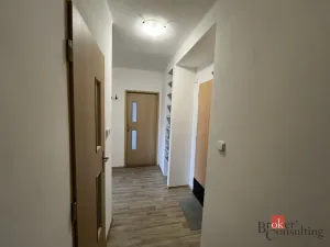 Pronájem bytu 2+1, Ostrava - Mariánské Hory, Mojmírovců, 52 m2