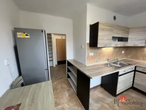 Pronájem bytu 2+1, Ostrava - Mariánské Hory, Mojmírovců, 52 m2